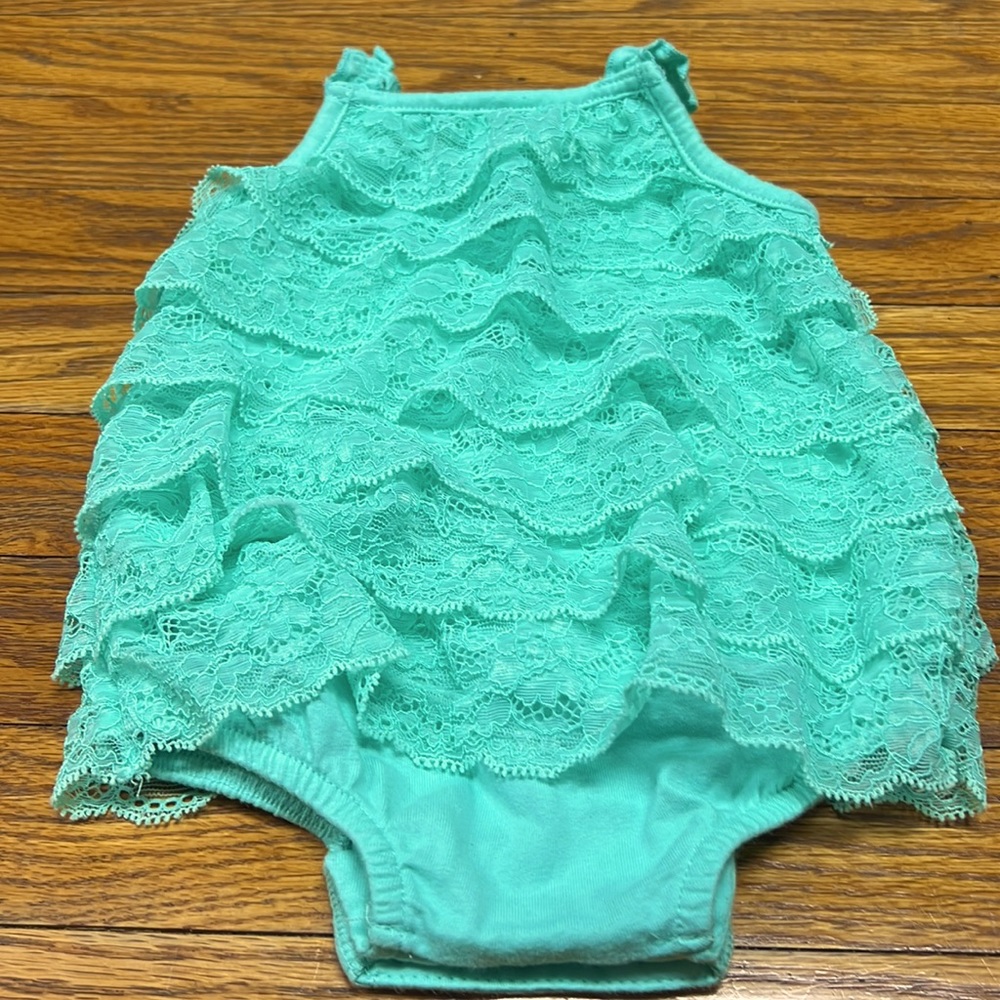 🌸3/$30🌸 CHEROKEE | mint lace sleeveless romper/bodysuit